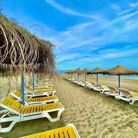New Wonderful Holidays Benalbeach Benalmádena